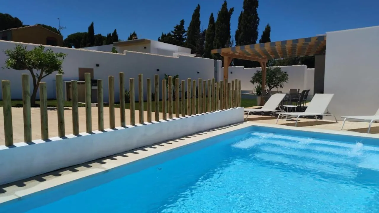Palapa Garden Alojamientos, Piscina Privada Y Cerca Del Mar Chiclana de la Frontera 0*,  Spain
