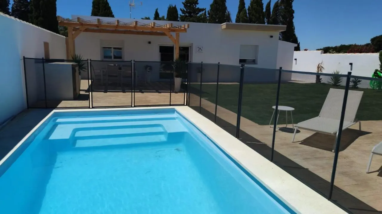 Palapa Garden Alojamientos, Piscina Privada Y Cerca Del Mar Chiclana de la Frontera